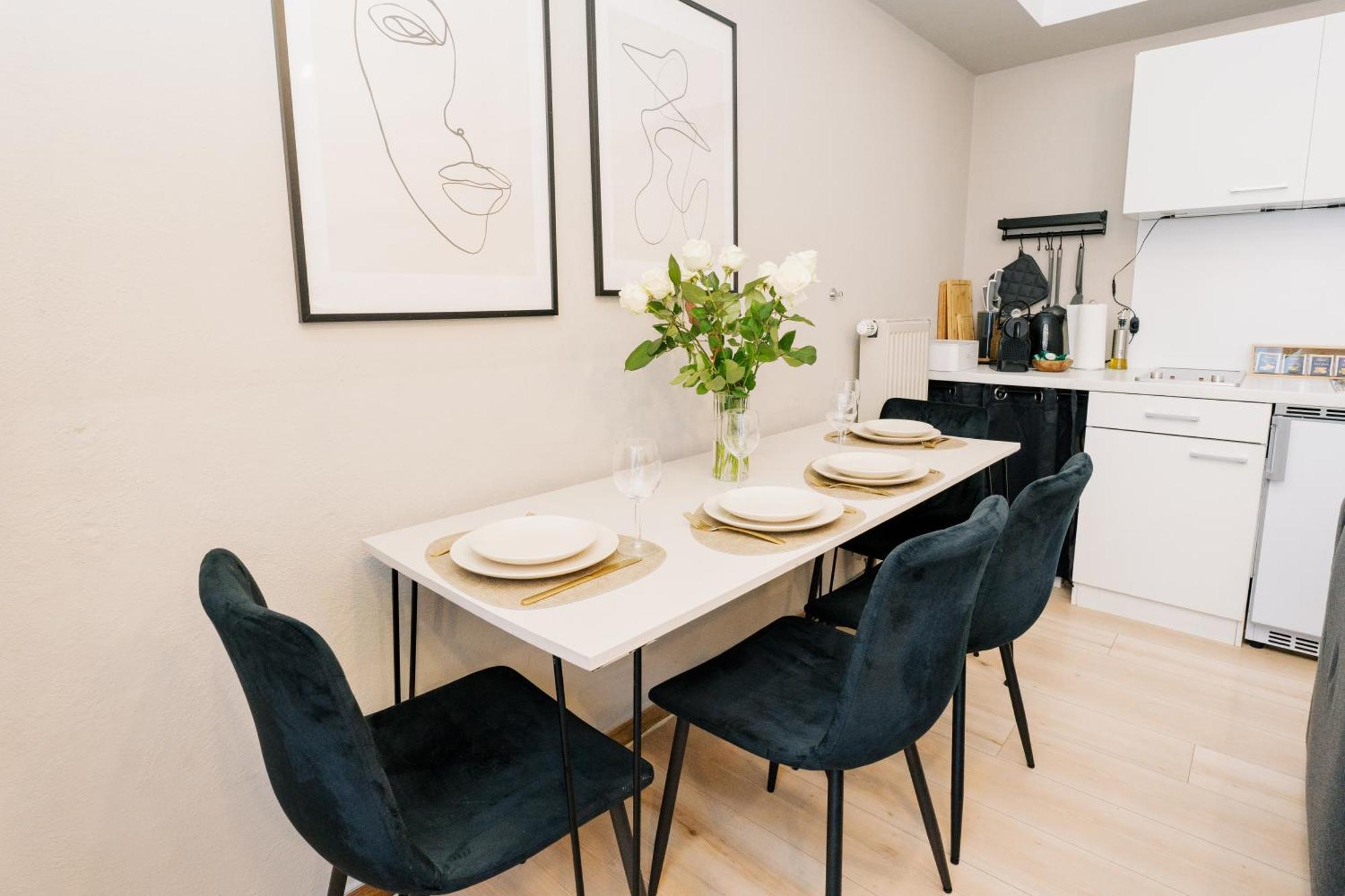 City-apartment „kreuzviertel-lädchen“mit Parkplatz